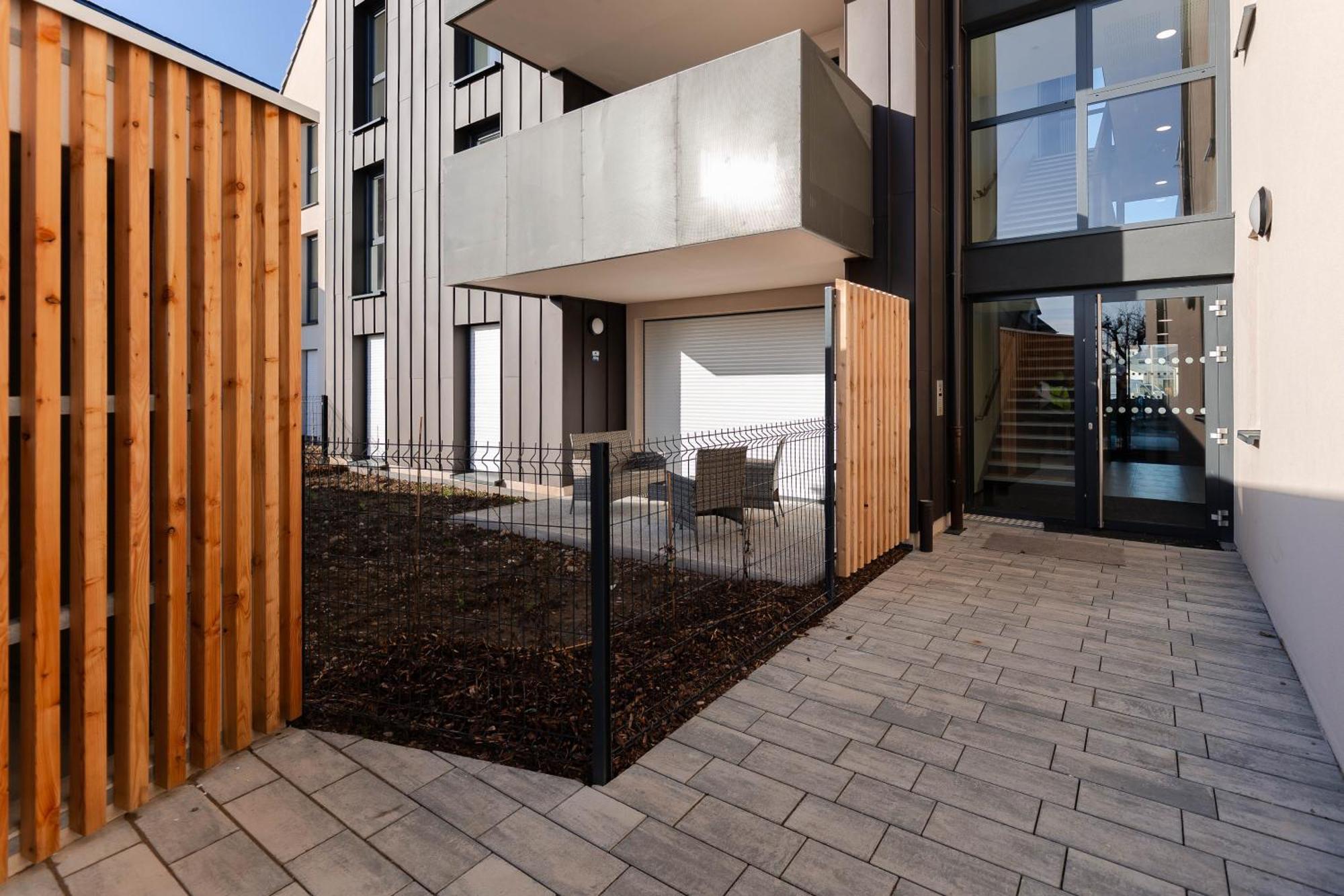 Ferienwohnung Les Jardins De La Semme Colmar Exterior foto
